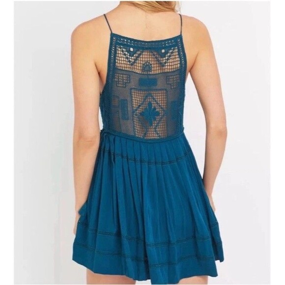 FREE PEOPLE Womens Lace Teal Blue Emily Mini Dress Large Beachy Boho Festival - Picture 2 of 11